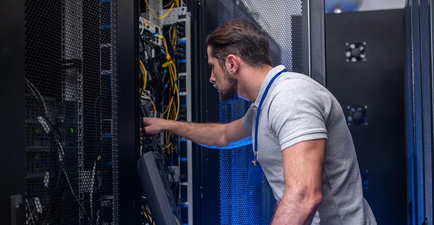 it consultant working on critical infrastructure it consultant working on critical infrastructure